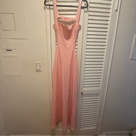 Meshki Blush Backless Maxi Dress - Picture 6 of 11